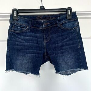 Delia’s Y2K Taylor Dark Washed Blue Jean Cut Off Denim Shorts Sz 1/2